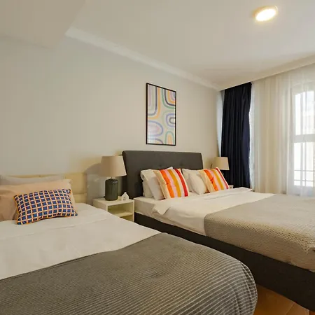 3-bedroom New And Spacious Apartament *