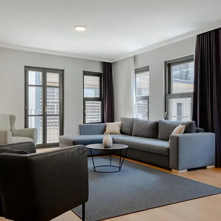 Apartment 3-bedroom New And Spacious