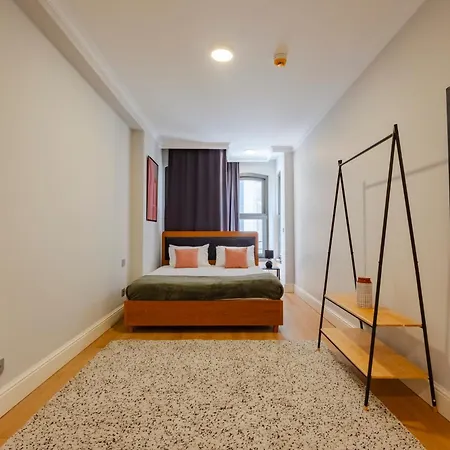 Διαμέρισμα 3-bedroom New And Spacious Κωνσταντινούπολη