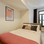 דירה 3-bedroom New And Spacious *